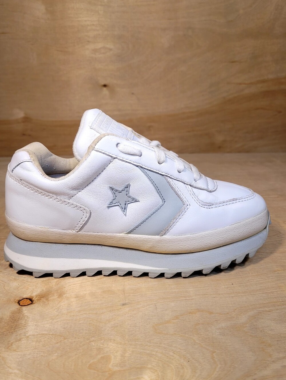 Converse White Platform Vintage Rare Star Accent Womens Size 5 Sneakers